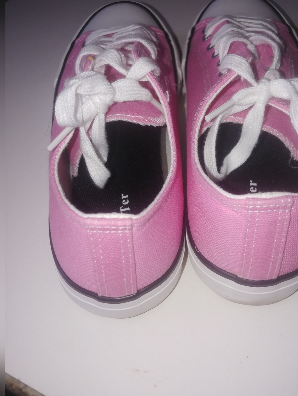 Pink Canvas Low-Top Women's Sneakers - Picture 3 of 9